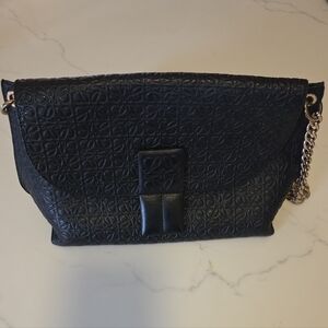 Loewe Avenue leather crossbody bag